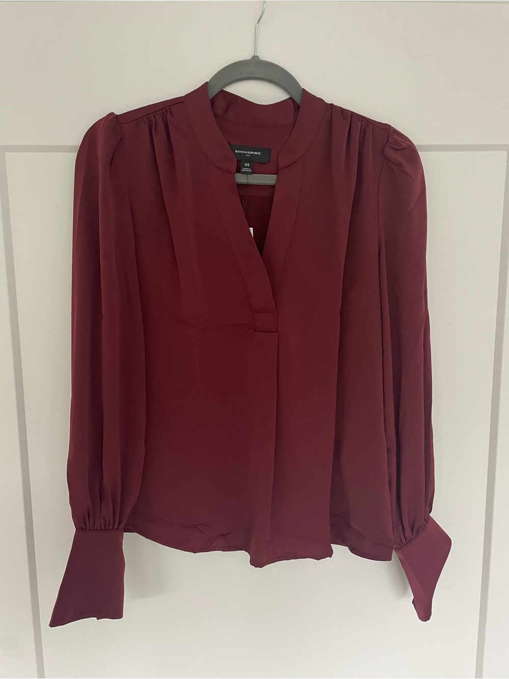 Banana Republic Deep Burgundy V-Neck Crepe Volume-Sleeve Blouse